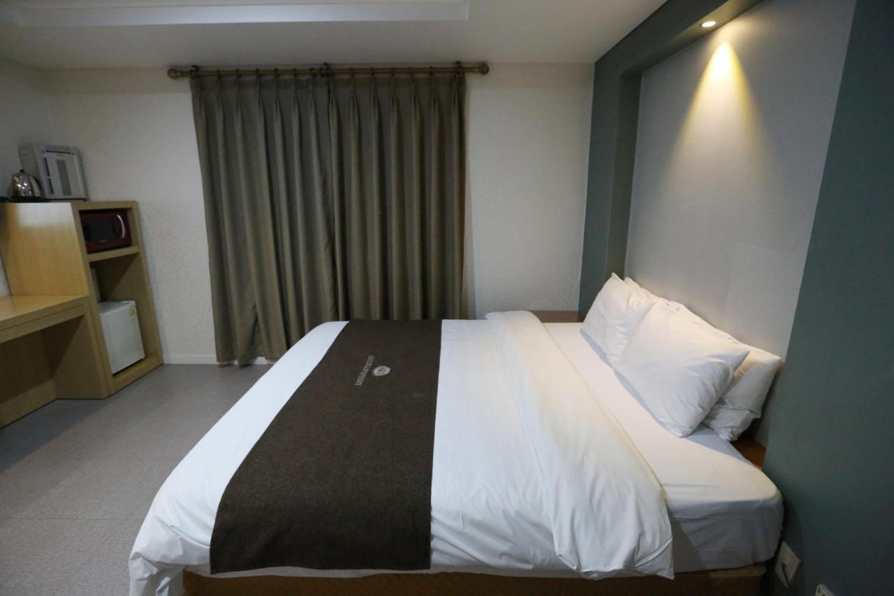 Amour Hotel Сувон Екстериор снимка
