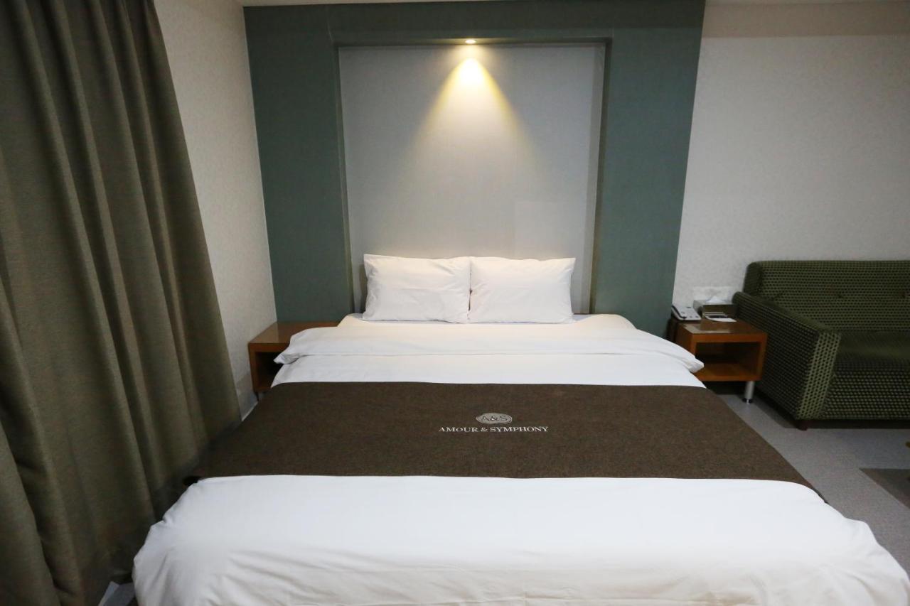 Amour Hotel Сувон Екстериор снимка