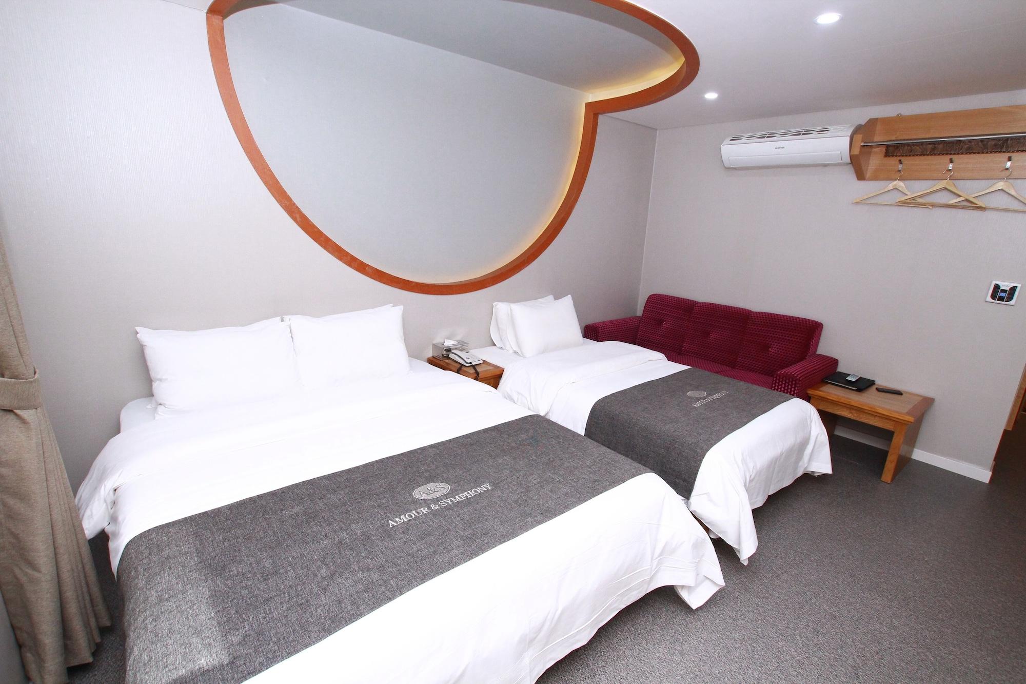 Amour Hotel Сувон Екстериор снимка