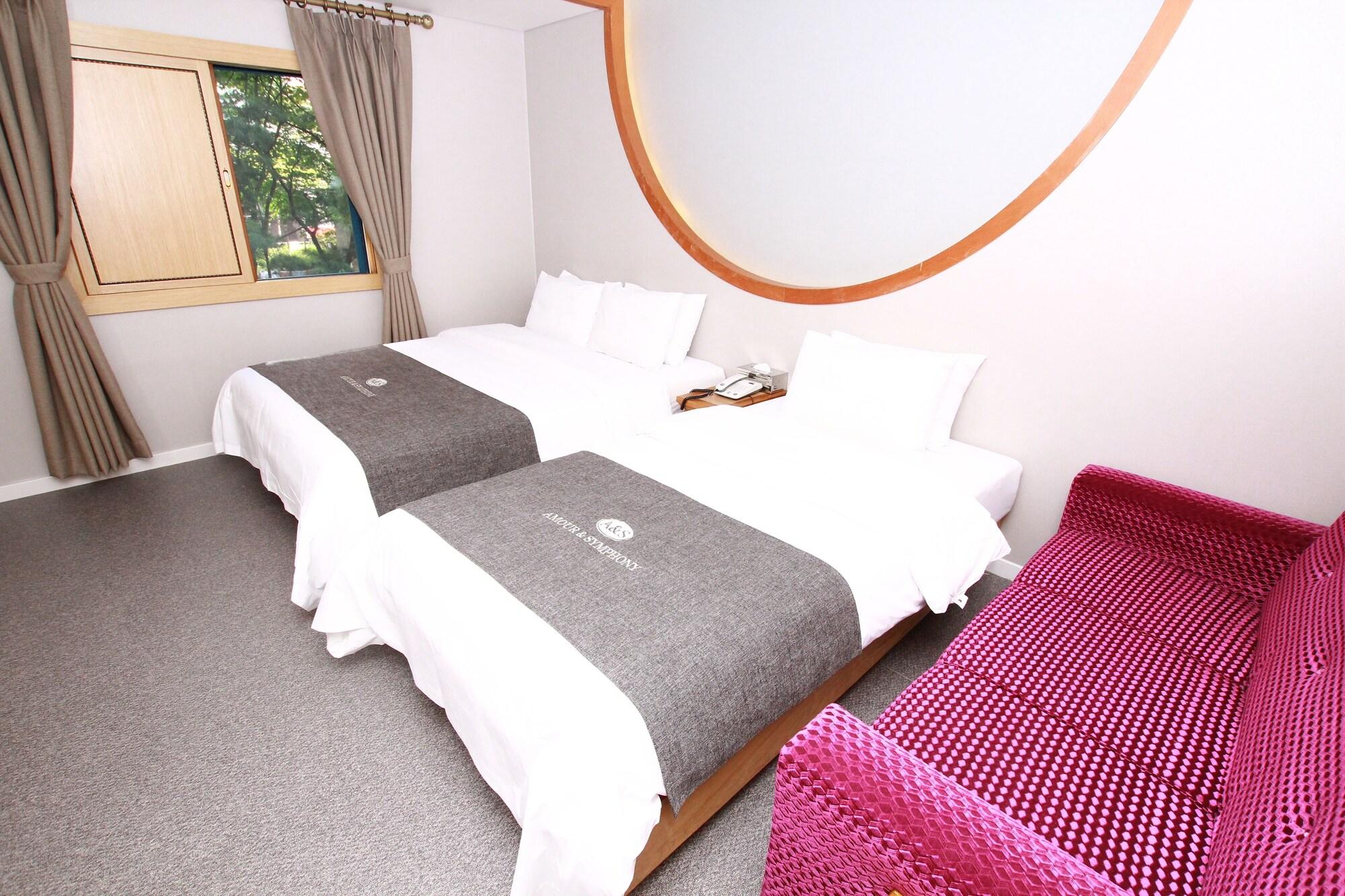 Amour Hotel Сувон Екстериор снимка