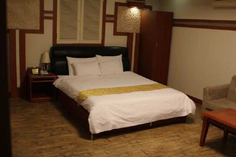 Amour Hotel Сувон Екстериор снимка